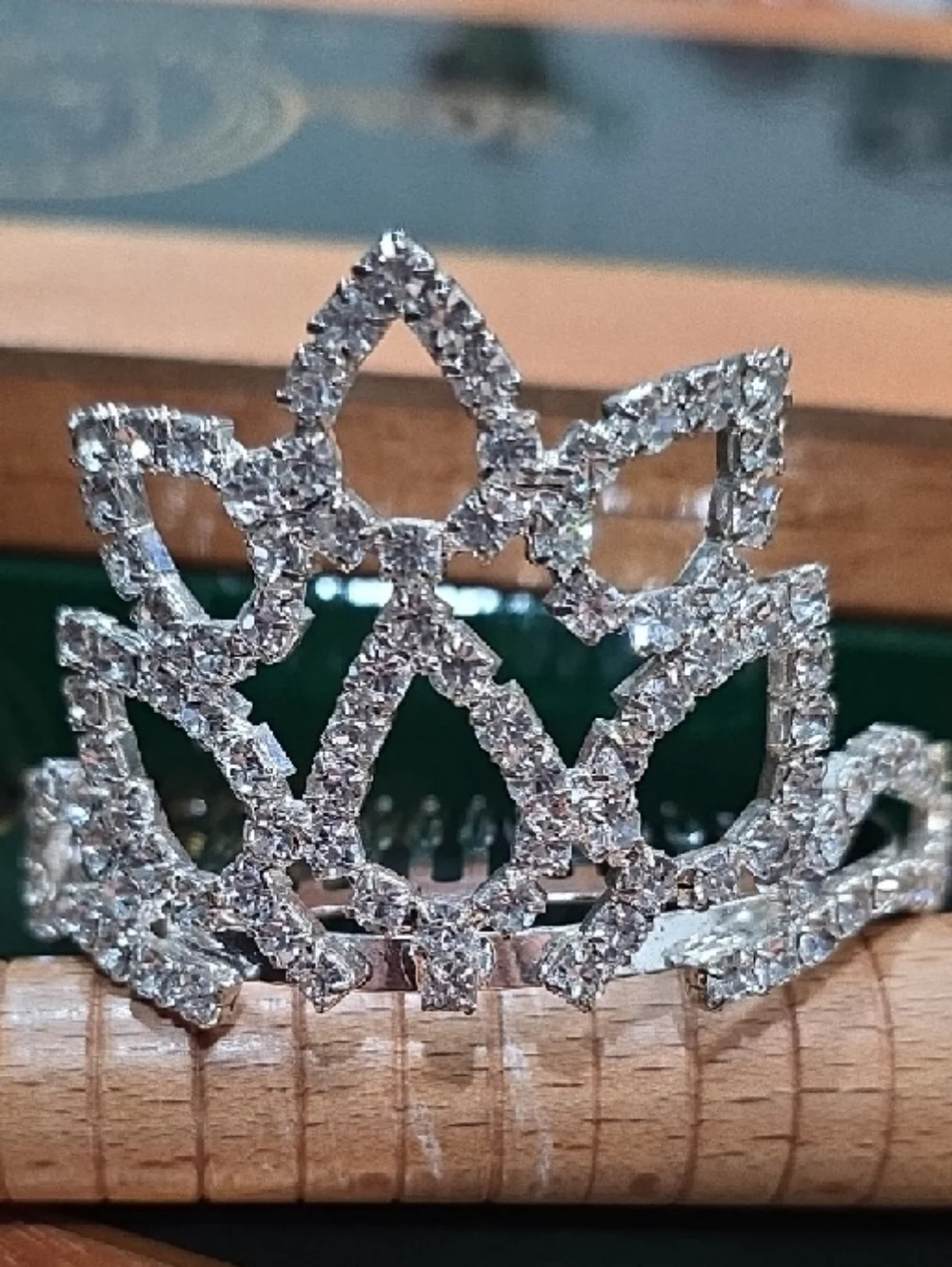 Austrian Rhinestone Lotus Pageant Tiara Crown with Combs